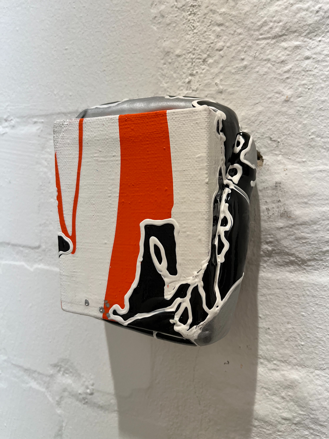 Clemencia Labin “Pulpito Choreado”, 2010, 14 x 13 x 8 cm, 300 € “Pulpito Choreado”, 2010, 14 x 13 x 8 cm, 300 € “Pulpita Fucsia”, 2015, 12 x 11 x 4 cm, 300 € “Pulpita medulla de Plata”, 2015, 12 x 12 x 3,5 cm, 300 € “Pulpita libertad”, 2015, 11 x 11 x 4,5 cm, 300 €