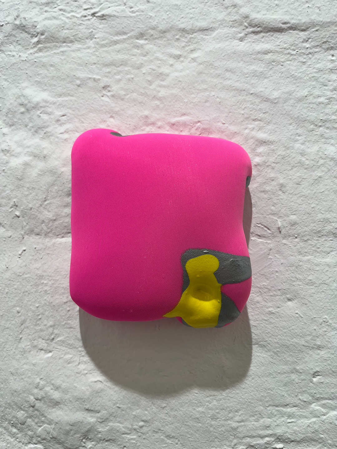 Clemencia Labin “Pulpito Choreado”, 2010, 14 x 13 x 8 cm, 300 € “Pulpito Choreado”, 2010, 14 x 13 x 8 cm, 300 € “Pulpita Fucsia”, 2015, 12 x 11 x 4 cm, 300 € “Pulpita medulla de Plata”, 2015, 12 x 12 x 3,5 cm, 300 € “Pulpita libertad”, 2015, 11 x 11 x 4,5 cm, 300 €